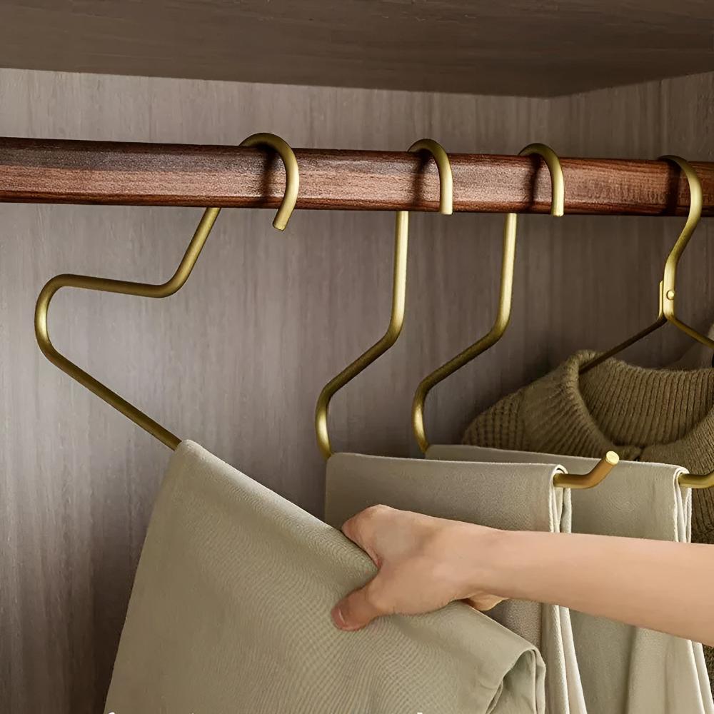 Set of 5 Minimalist Metal Wardrobe Hangers