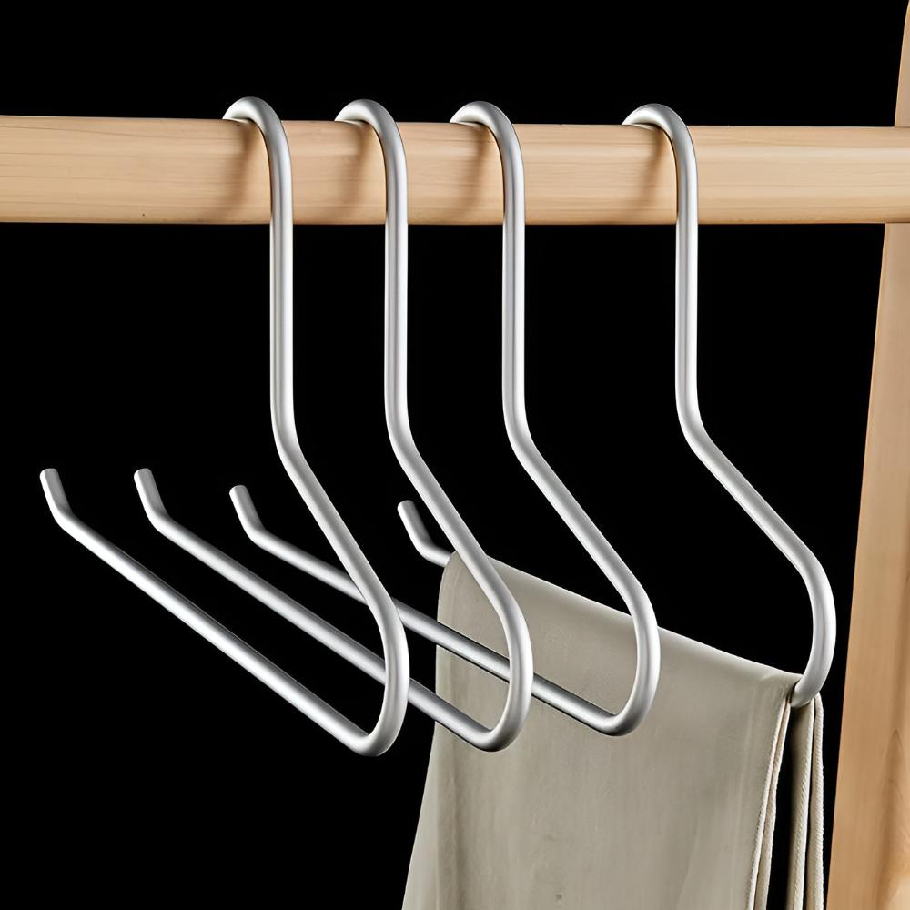Set of 5 Minimalist Metal Wardrobe Hangers