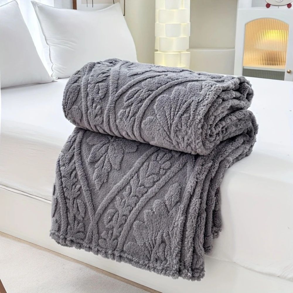 Geometric Jacquard Fleece Throw Blanket