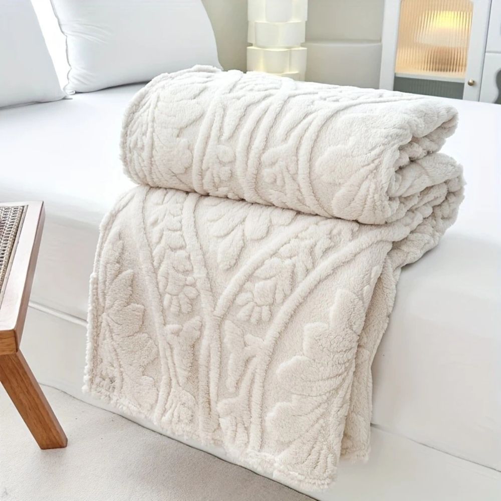 Geometric Jacquard Fleece Throw Blanket