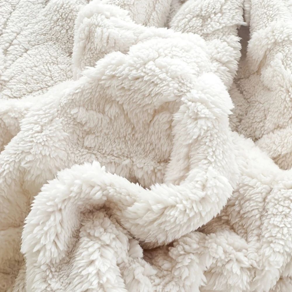 Geometric Jacquard Fleece Throw Blanket