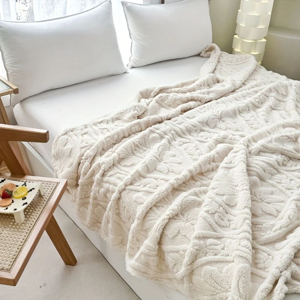 Geometric Jacquard Fleece Throw Blanket
