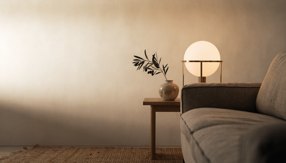 Sculptural table lamp on a console