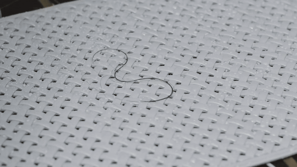GripMaster non slip bathtub mat detail view 4