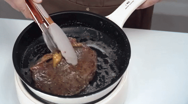 Luxe silicone cooking utensils in use