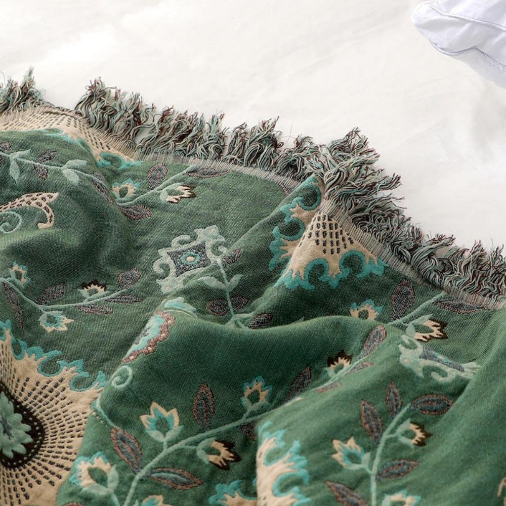 Reversible mandala cotton blanket detail