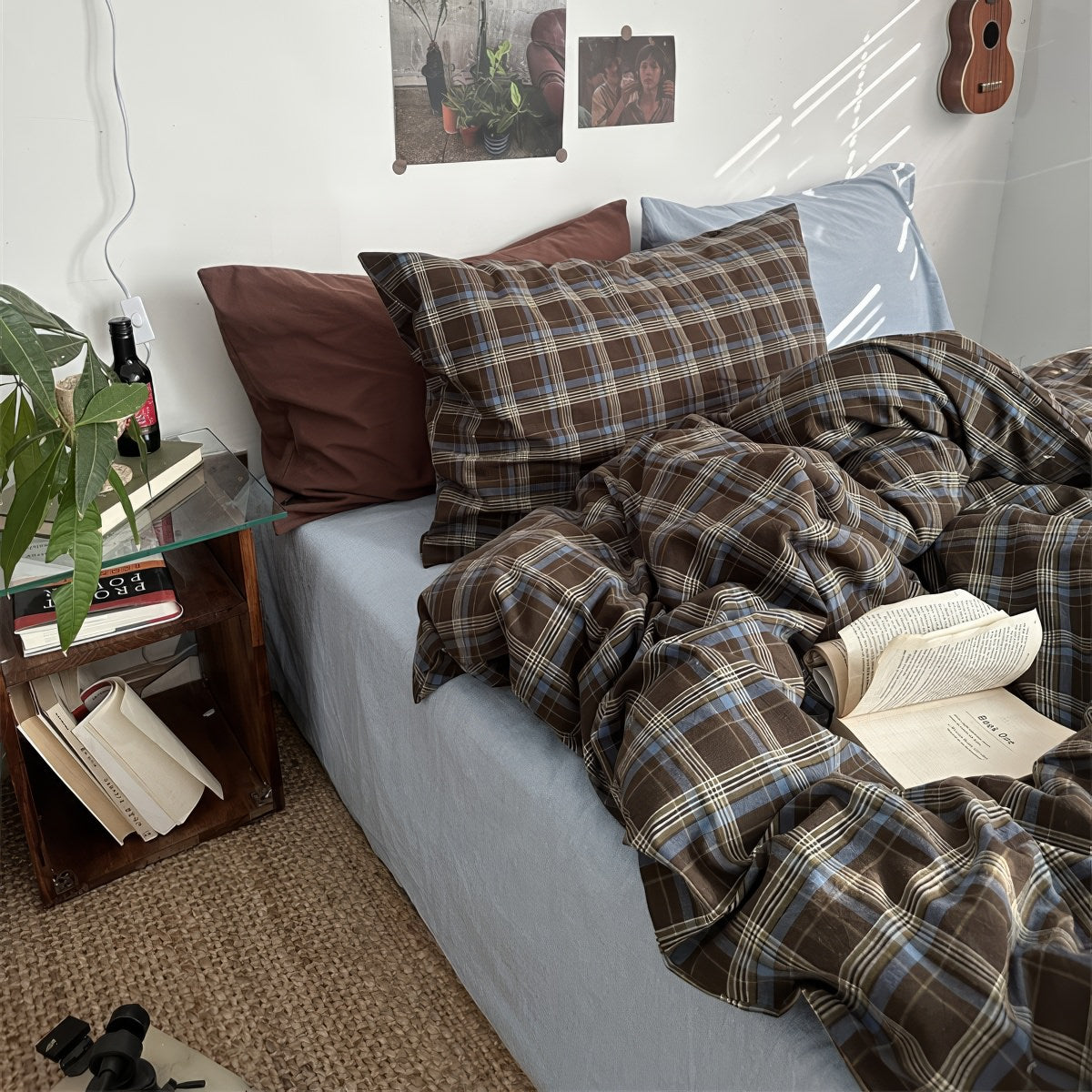 Vintage Brown Plaid Bedding Set With Light Blue Sheets